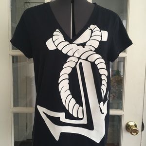 🦋 3 for $25 - Nautica Vneck Oversized Anchor Tee Navy